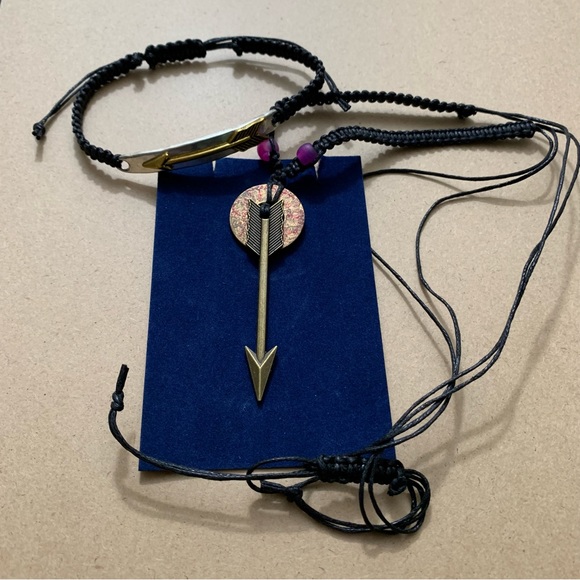 🔥5/$20🔥 Arrow Necklace and Macrame Bracelet New and Handmade - Picture 2 of 4